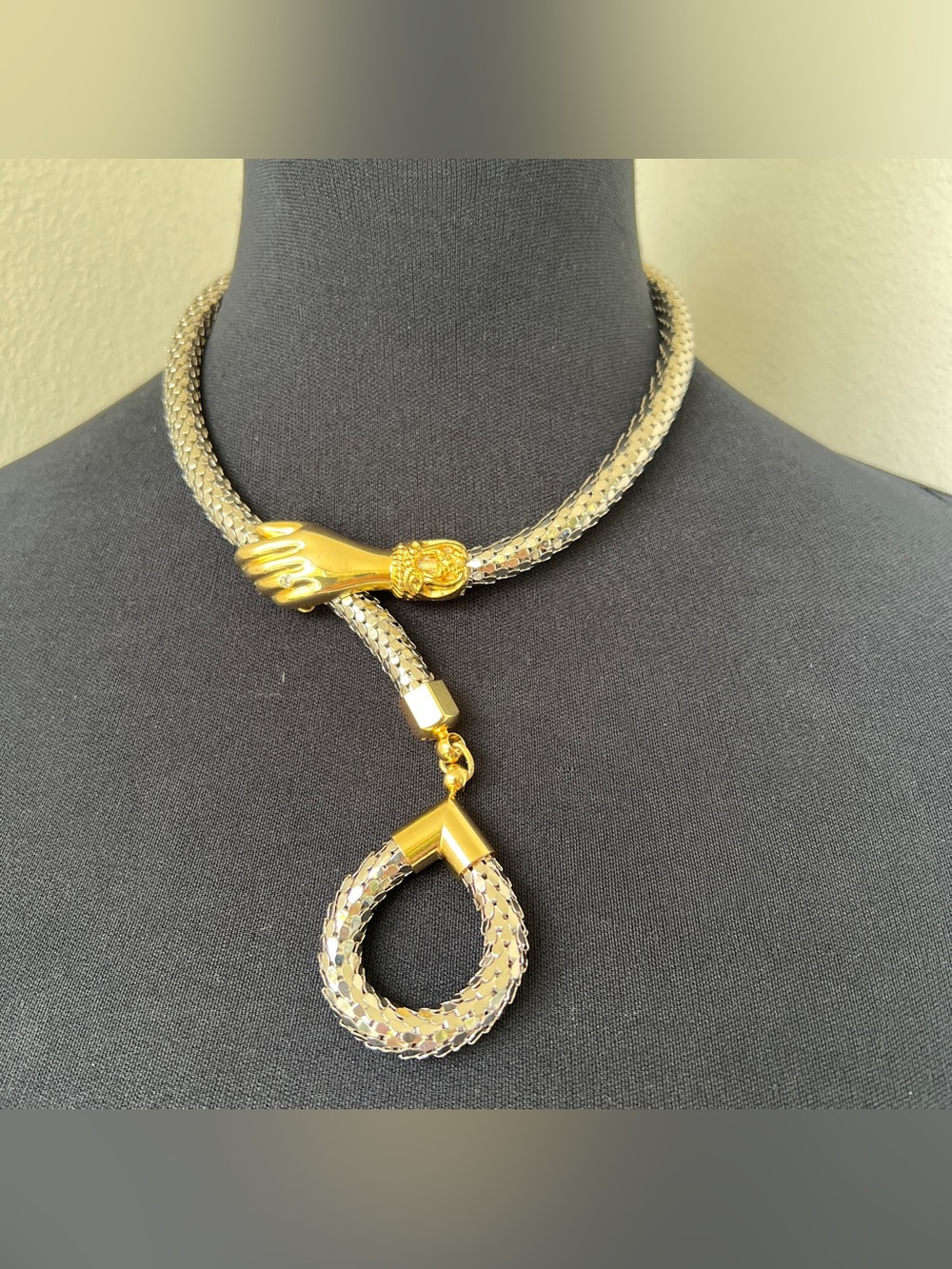 DL Auld vintage two-tone snake mesh choker lariat necklace